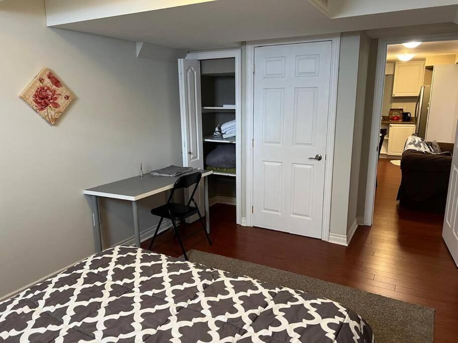 Cozy 2Br Basement Near Two Lakes Apartment Richmond Hill Bagian luar foto